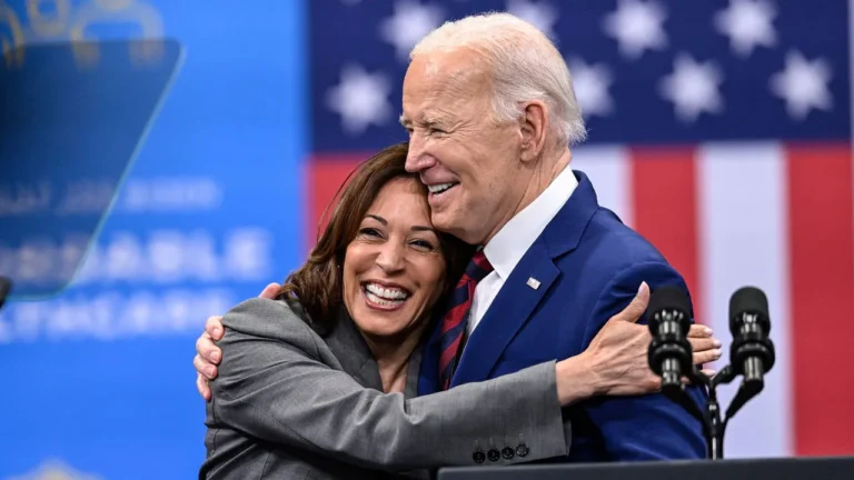 Kamala Harris officially accepts the Democratic Party's presidential nomination