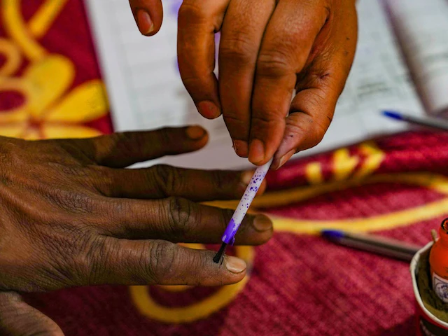 EC Set to Reveal Crucial Maharashtra and Jharkhand Poll Dates Today at 3:30 PM. EC Set to Reveal Crucial Maharashtra and Jharkhand Poll Dates Today at 3:30 PM.
