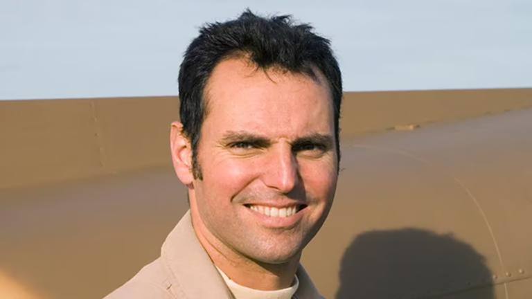 Australian pilot Daniel Duggan to be extradited to US over claims he trained Chinese pilots