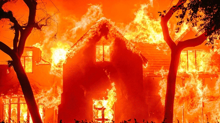 Los Angeles fires: 10 killed, thousands of homes destroyed in wildfire, firefighting on